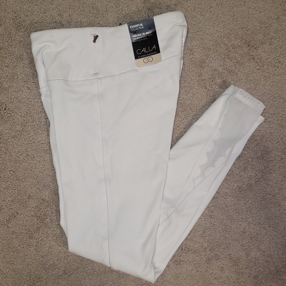 Never Worn CALIA 7/8 Scallop Leggings